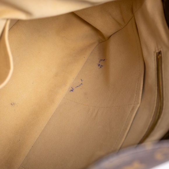 Louis Vuitton Monogram Artsy MM - Picture 4 of 5